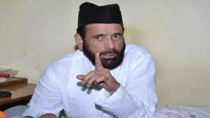 After Bareilly Bawal, the problems of Maulana Tauqir Raza have increased, Fir has filed against hundreds of unknown people in four police stations – Fir against Maulana Tauqeer Raza hundreds unknown after bearded unrest