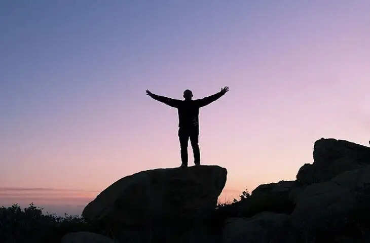 Success story is incomplete without sacrifice, why should you leave for every major purpose in the video?