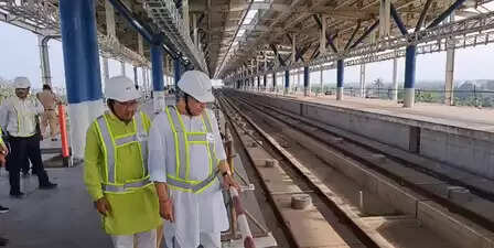 Bullet Train will start running from Surat to Bilimora in 2027, Railway Minister Ashwini Vaishnav inspected the station