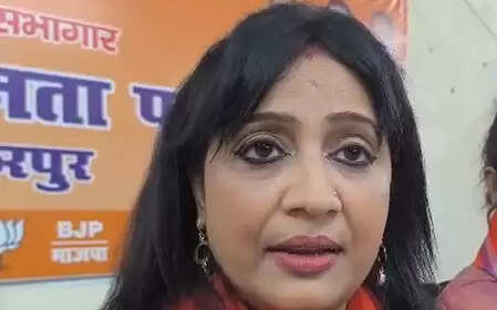 Women excited by ‘Chief Minister Mahila Employment Scheme’ got 10-10 thousand rupees