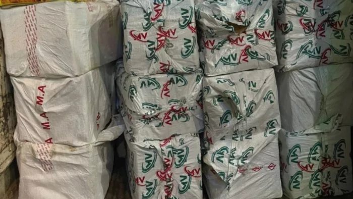 Illegal Cracker Business exposed in Hapur, fireworks worth two lakh calls; In a suspected supervision – Hapur City News illegal fireworks seized before Diwali