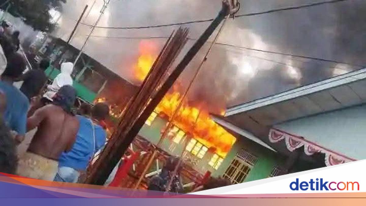 Residents of Bakar Post Task Force in Asmat due to the TNI TNI Shoot Dead Death Surprise