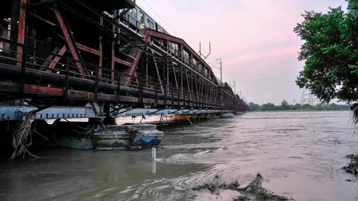 Record rains in Delhi cleaned Yamuna’s water, washed away dirty with flooding; This time the situation is better – Yamuna river pollution levels drop in Delhi after rain