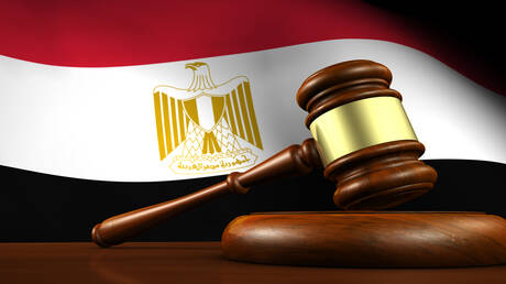 مصر.. فنان شهير ينهار لحظة صدور قرار حبسه لمدة 3 أشهر