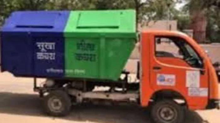 PRAYAGRAJ NEWS: If the team does not get the garbage out of the house, the helpline number must complain, the team will arrive in a short time, and impose the complaint of PrayAgrajjJJJJJJJJJJJJE news file on helpline numbers
