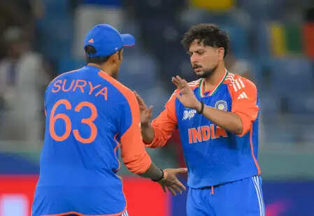 Operation White Ball: Pakistan caught in Kuldeep’s Turn, India got a target of 147 for title