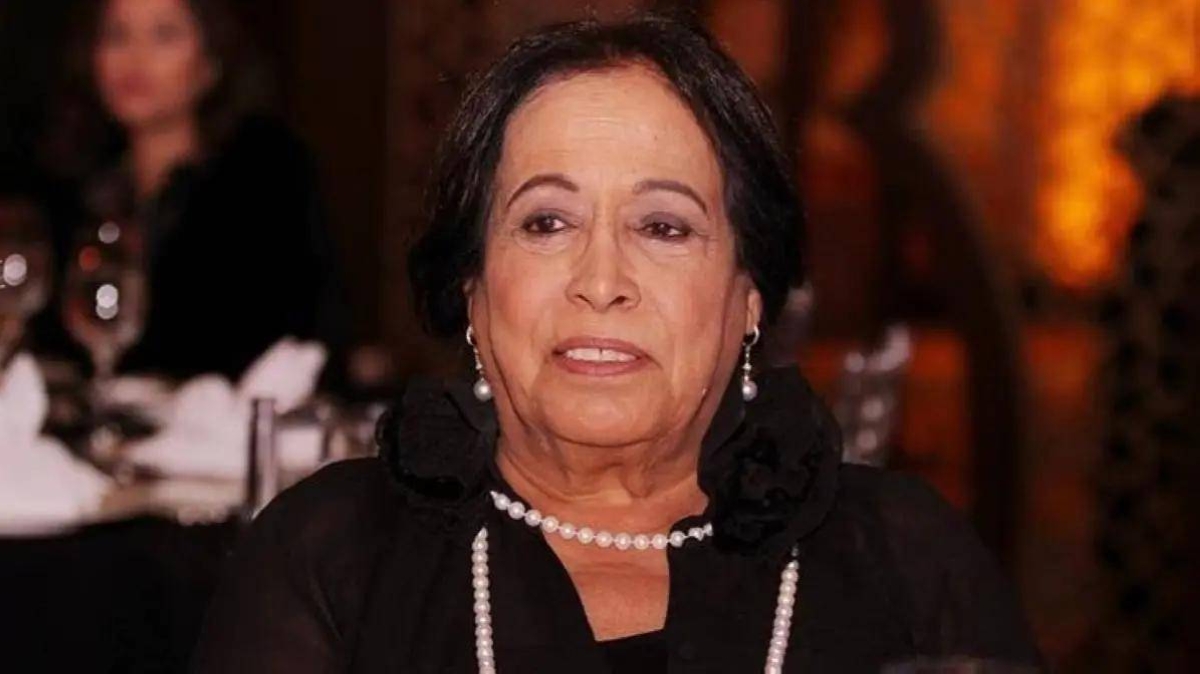 ولي عهد الكويت يطمئن على الفنانة حياة الفهد خلال رحلة علاجها