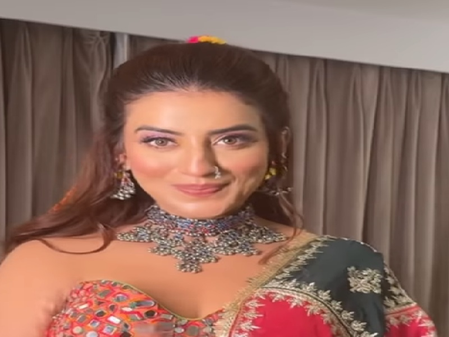 Garba trend: Akshara Singh shared her Dandiya look
