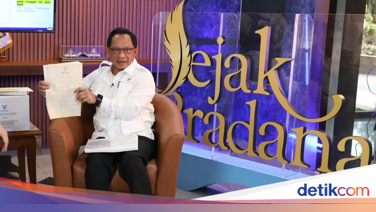 The story of Tito became the Minister of Home Affairs in 2 Presidential era to prepare the simultaneous local election of 2024