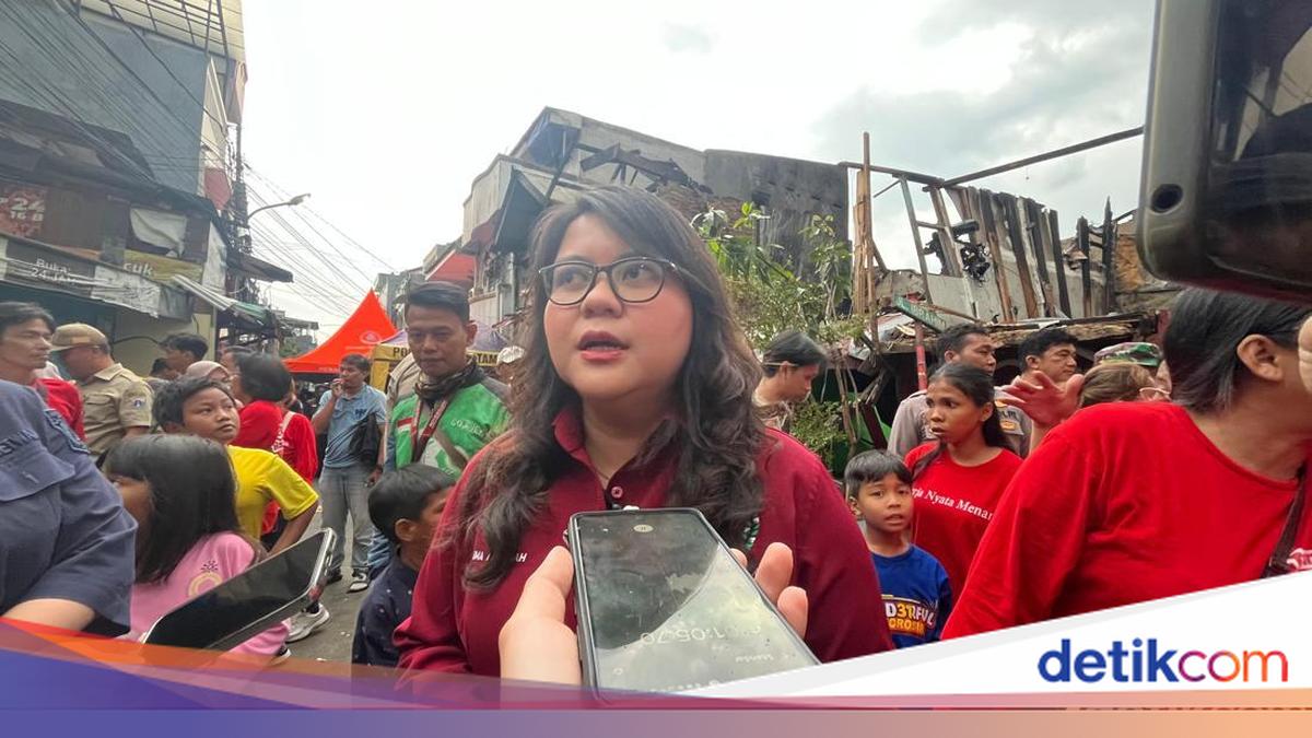 Waka DKI DPRD suggested to have a fire hydrant or apar in a dense settlement