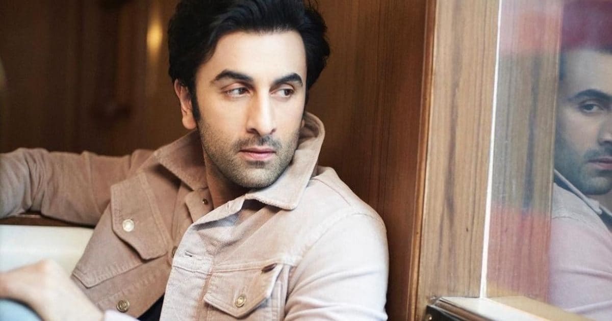 Despite the Flop debut and Playboy image, how did Ranbir Crores of Hearts become