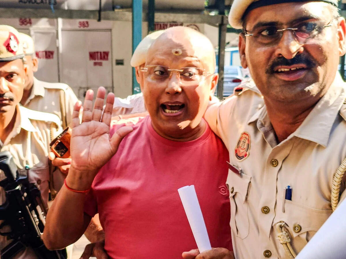 Chaitanyanand accused of exploiting 17 girls on five days, two women’s colleagues also caught the police, girls talked by phone