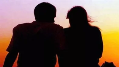 In Lucknow, Woman who hung on the strip, the husband ate one Poison, married eight months ago – Lucknow wife suicide found newlywed acting act Dead Dead Man unconscious in Chinhat