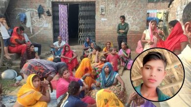 Kishore struck to death during Dussehra Fair in Gorakhpur, three companions seriously injured
