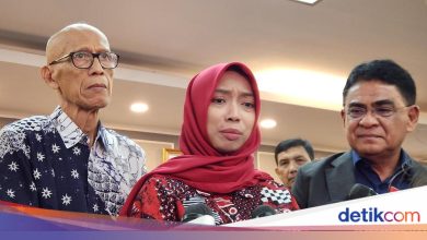 Woman calls Arya Daru permission to meet Vara-Dion discussing the child’s appointment program