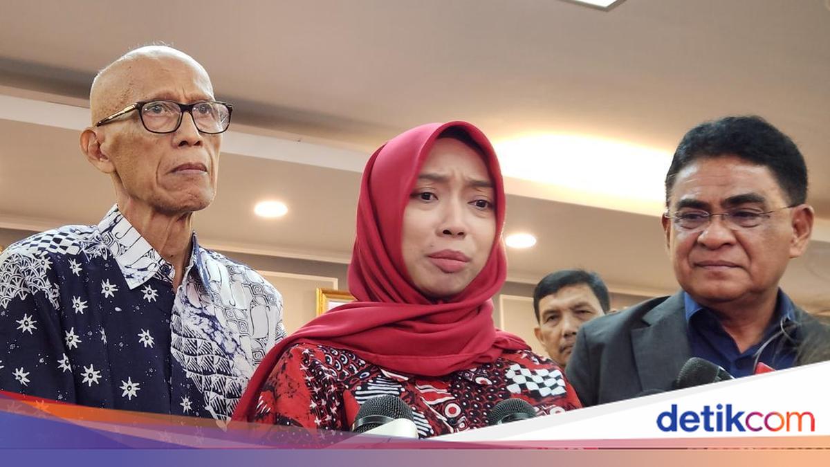 Woman calls Arya Daru permission to meet Vara-Dion discussing the child’s appointment program