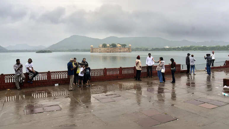 Rain in Rajasthan has changed weather patterns, temperature drops and relief from heat