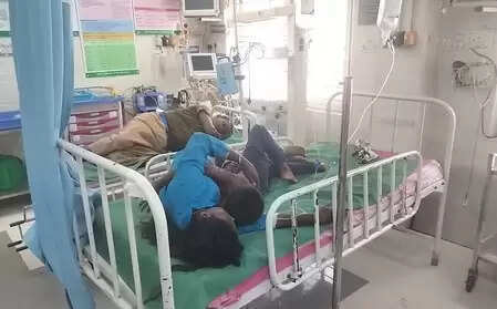 Tamil Nadu: 12 injured from the same family, admitted to hospital for attacks during birthday party, admitted to hospital