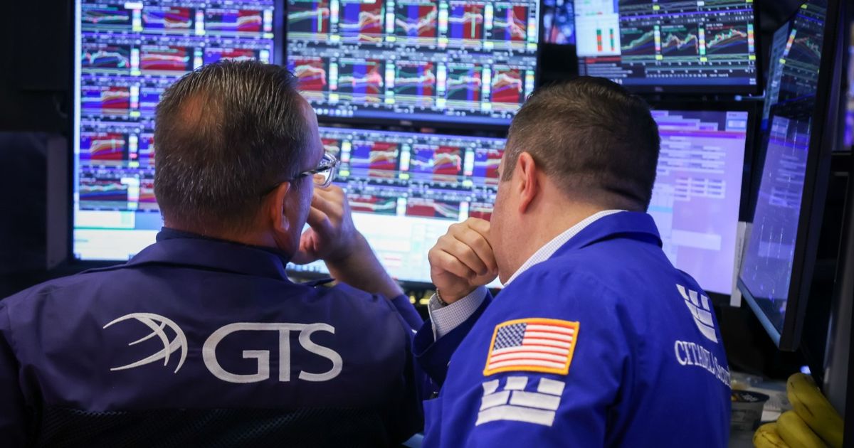 “S&P 500” achieved the best performance in 15 years ago