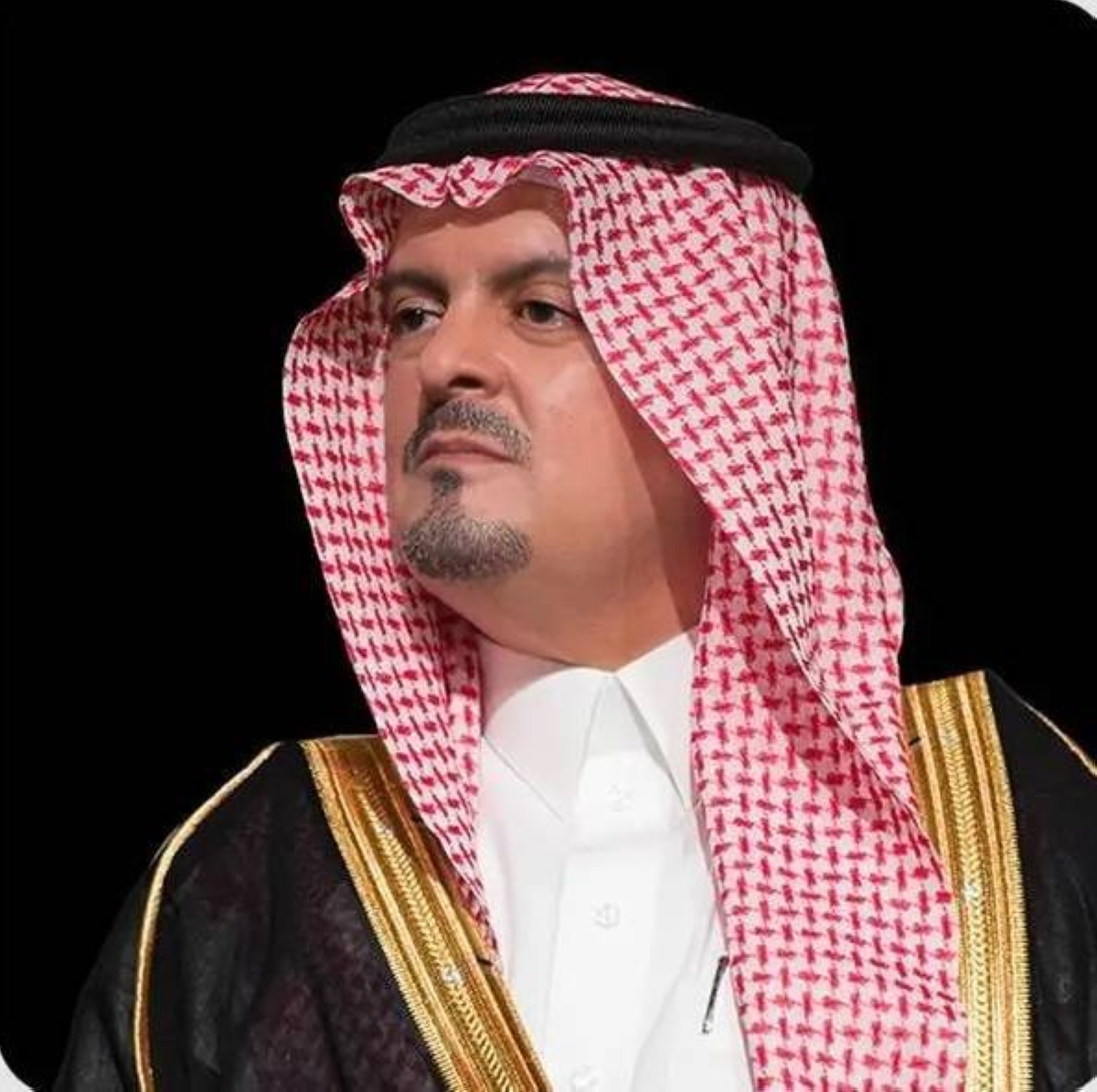 نائب أمير مكة يقدم التعازي لأبناء الأميرة عبطا بنت عبدالعزيز