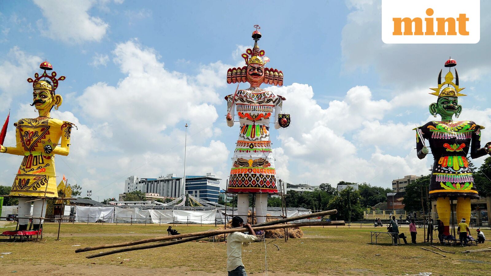 Happy Dussehra 2025: 100+ wishes, WhatsApp messages, Instagram status, quotes to share with friends and family