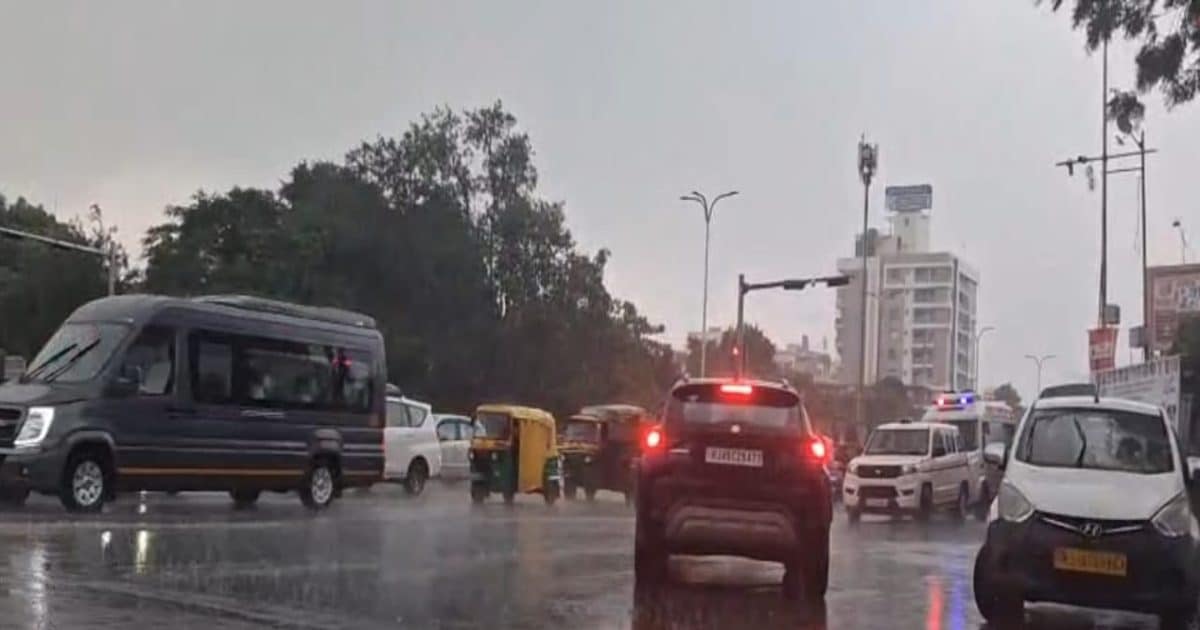 After the monsoon in Jaipur, heavy rain, roads became river, trapped in city