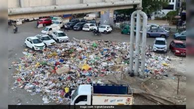 An image of gurugram’s waste -filled road viral on social media, Anuradha Tiwari gets strong support