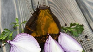 How can your hair take care of onion juice?