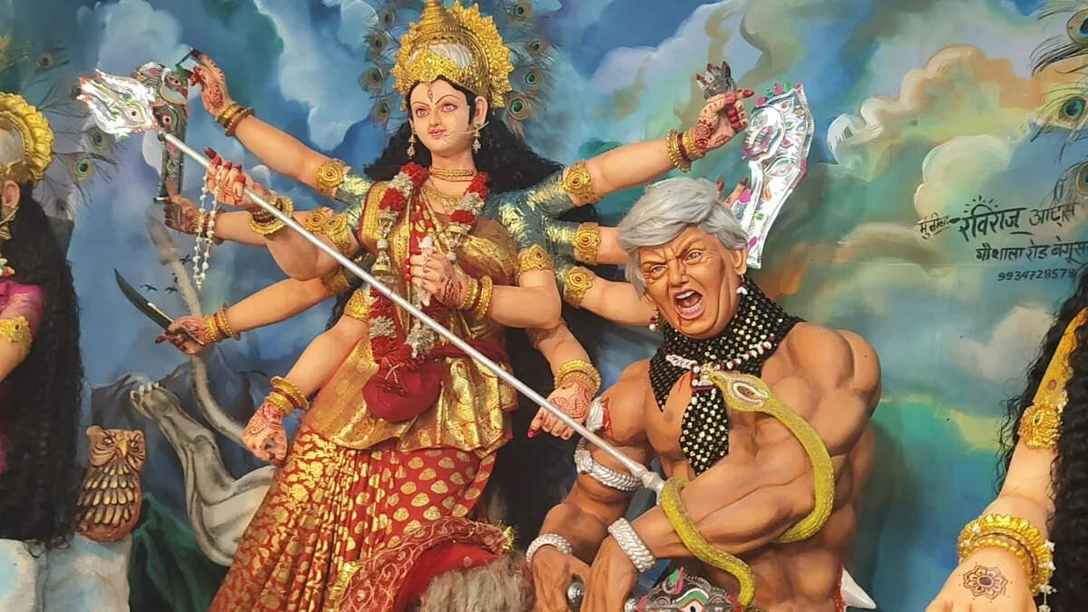 Unique theme in Durga Puja Pandal in Begusarai, maa Durga killed Trump