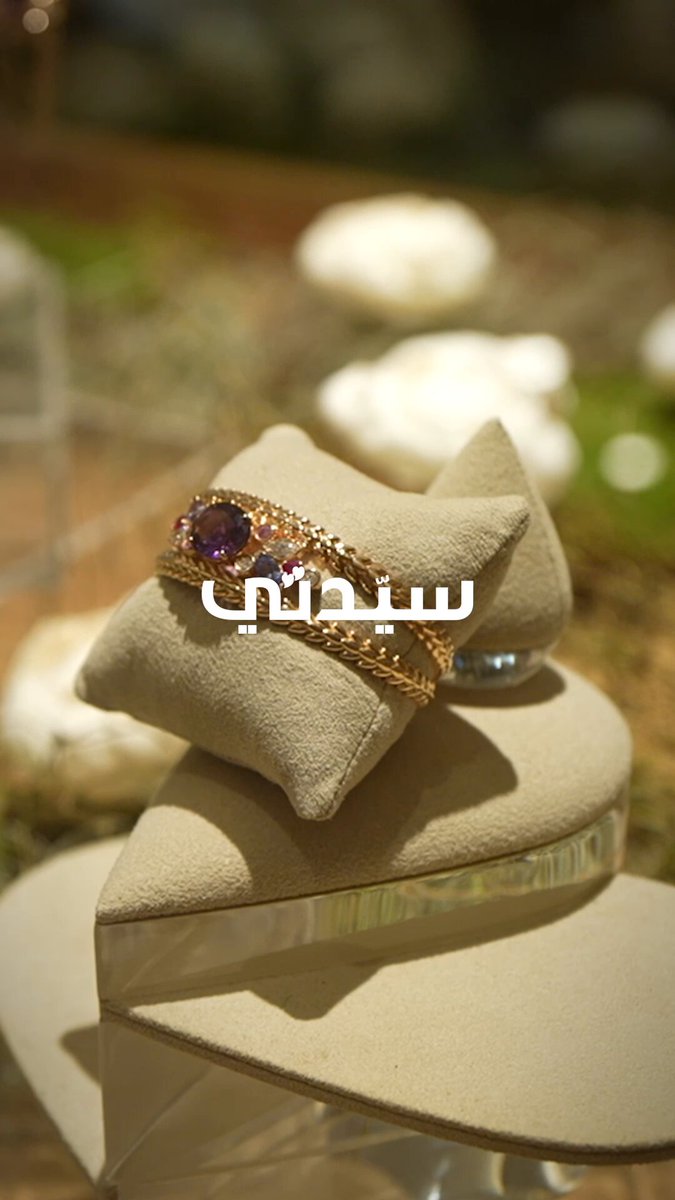 المصممة السعودية نادين عطار تكشف عن مجموعتها الجديدة روضة المستوحاة من طبيعة المملكة، بتصاميم…