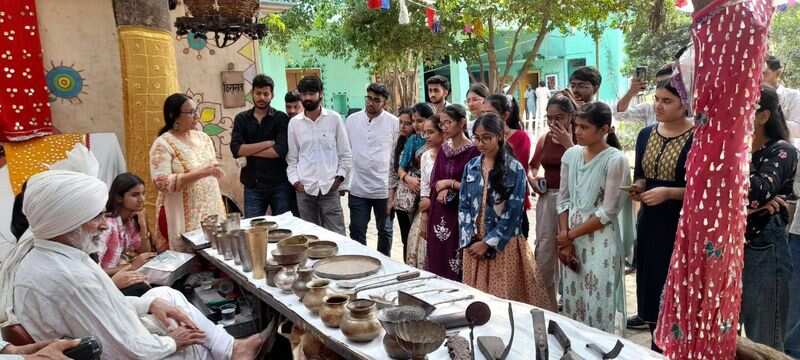 Students saw Haryanvi culture at the Sanjhi Festival