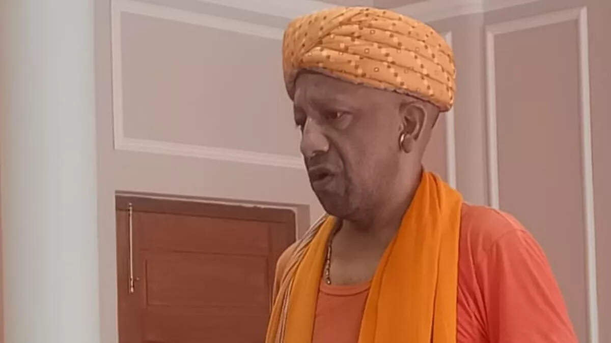 Chief Minister Yogi Adityanath congratulated the people of the state to Navratri and Vijayadashami, told Women Shakti, the backbone of the association.