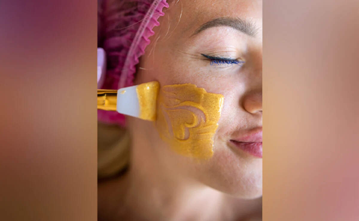 Besan will erase face stains, just mix these two things and apply them to the face