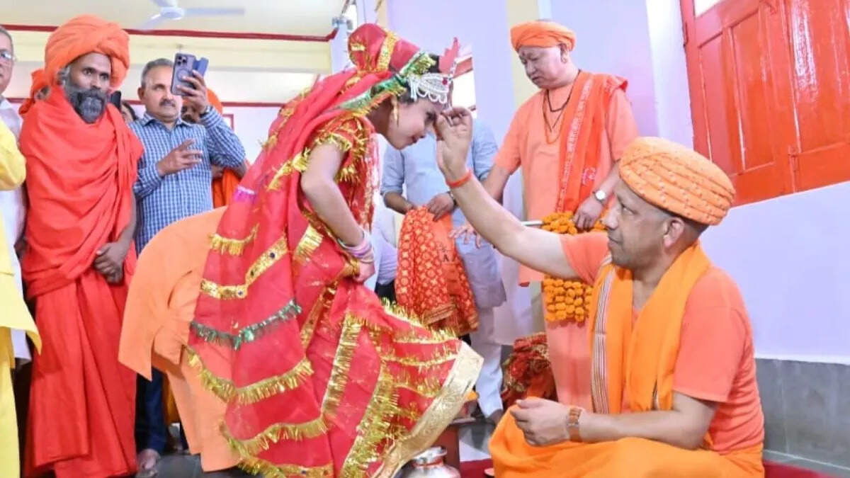 Chief Minister Yogi Adityanath worship Kanya on the Mahanavami of Shardiya Navratri in Gorakhpur