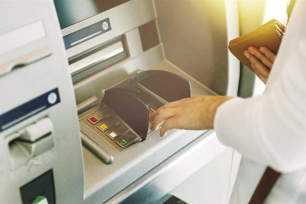رسميا بعد قرار المركزي.. الحد الأقصى للسحب اليومي من البنوك وال ATM وإنستاباي (تفاصيل)