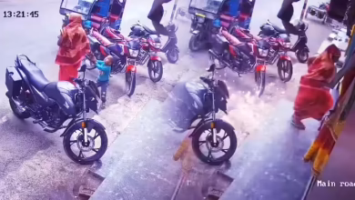Miracle caught in CCTV outside the store, an incredible incident with a three -year -old child