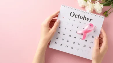 لماذا ارتبط أكتوبر بسرطان الثدي؟ وما دلالة الشريط الوردي