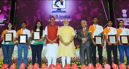 Gujarat shows the way, ‘Skill India Mission’ becomes the pride of the country