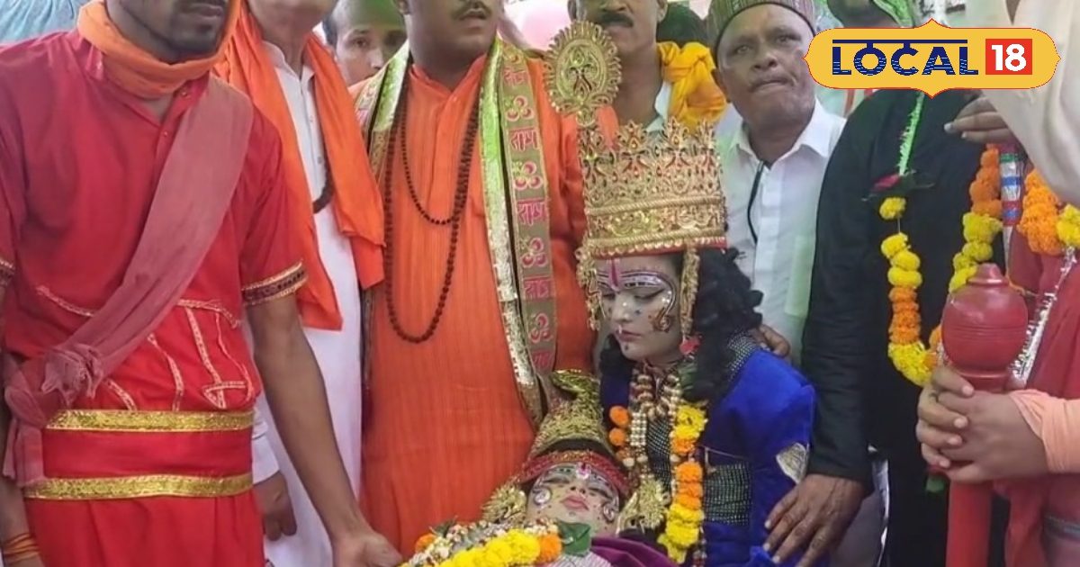 Ram-ravana war continued in Daranagar in the midst of rain, and did not stop the tradition