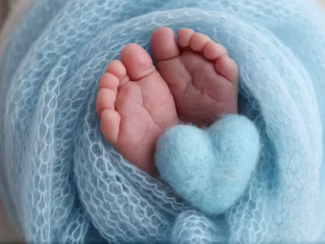 Fantastic incident in Karnataka: Child in the stomach of newborn, Doctor also surprised