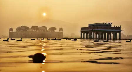 If you last Sunday, give happiness and prosperity, know the right way to worship the sun