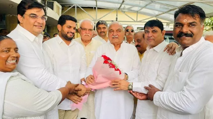 New chapter open in Haryana politics became run for the fourth time, the status of Cabinet Minister -Bhupinder Singh Hooda, appointed as Haryana leader of the opposition -fourth time that a cabinet minister gets a status of a cabinet minister