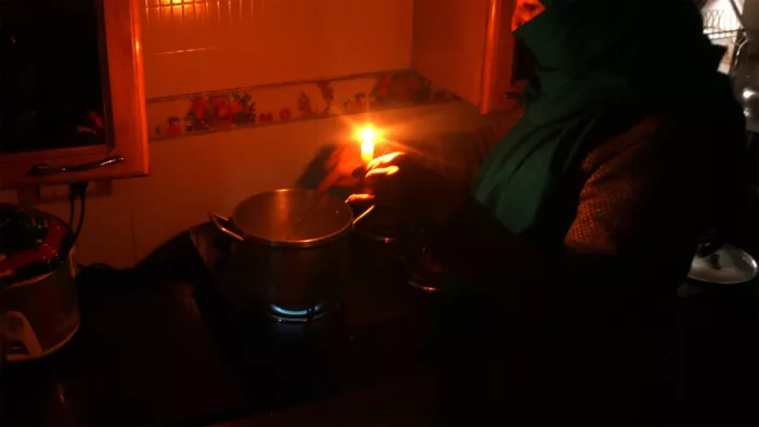There is darkness in Jumagund Village in North Kashmir, the transmission line could not be healed even in two years -Srinagar News Jumagund residents have darkness due to the power crisis