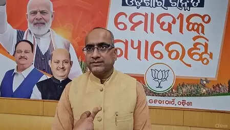 Sanjay Raut’s statement unfortunately, no place for this in democracy: Sujit Kumar