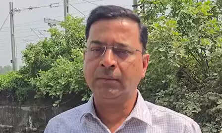 Pdbdi secretary inspected in haridwar will be roads by October 31