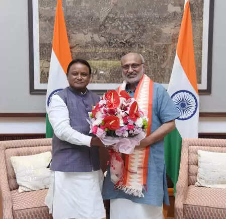 CM Majhi met the Vice President Radhakrishnan and BJP President JP Nadda in Delhi