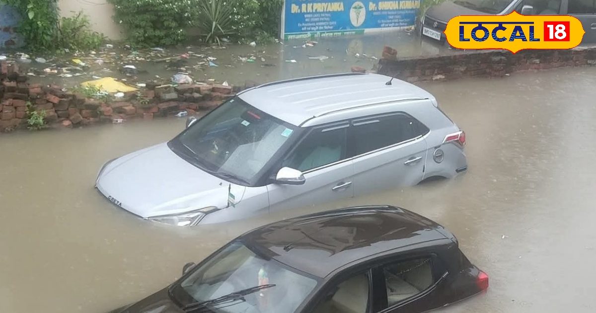 The form of nature seen in Chapra is disturbed in one night due to rain, only the view of the water around