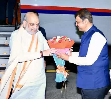 On the tour of Maharashtra, the Minister of Home Affairs, Amit Shah, will reveal the statue of Vikhe Patil and set up the cooperative project