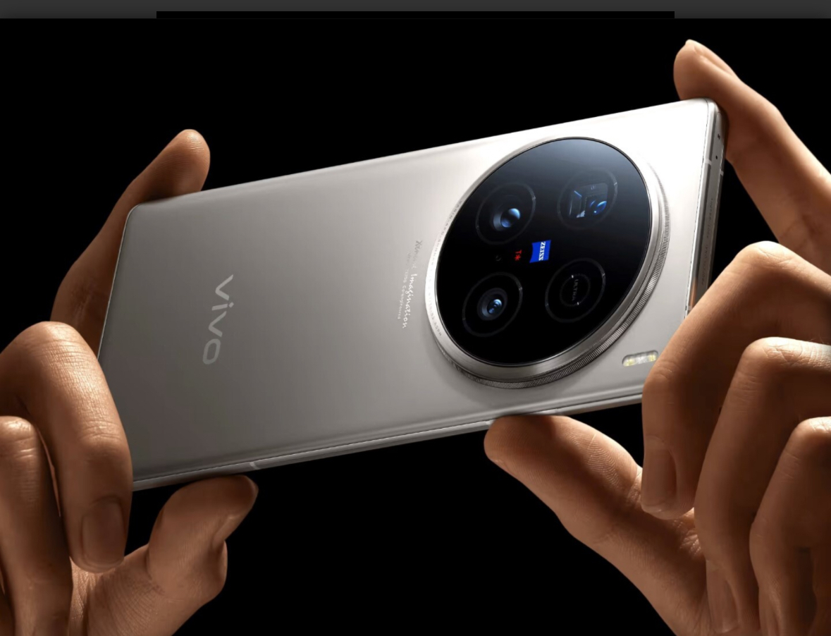 اقتراب الإطلاق العالمي لهاتفي Vivo X300 Pro و iQOO 15 بعد ظهور اعتماداتهما الرسمية