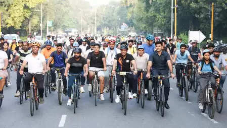 Minister of Union Mansukh Mandavia launched ‘Sunday on the cycle’ peoples’ song